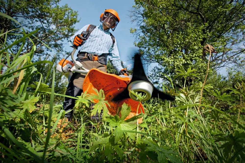 Křovinořez Stihl FS 240