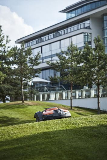 Robotická sekačka Husqvarna Automower 550 EPOS