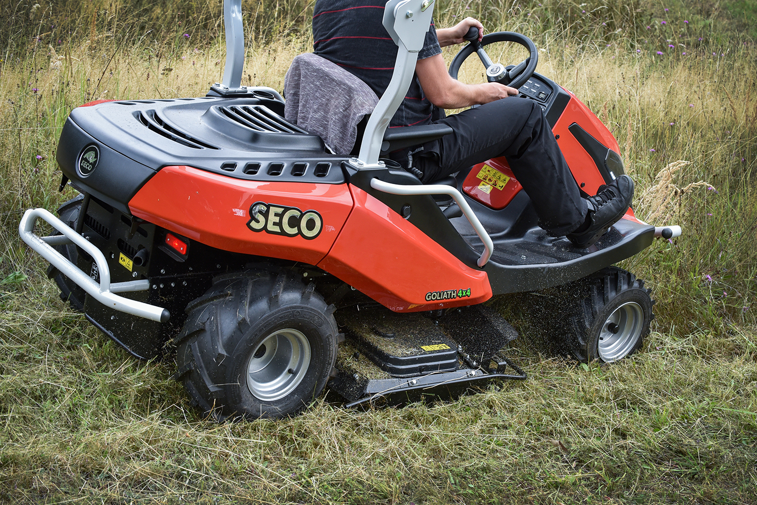 Zahradní traktor SECO Goliath GC XX-23 (bez žacího)